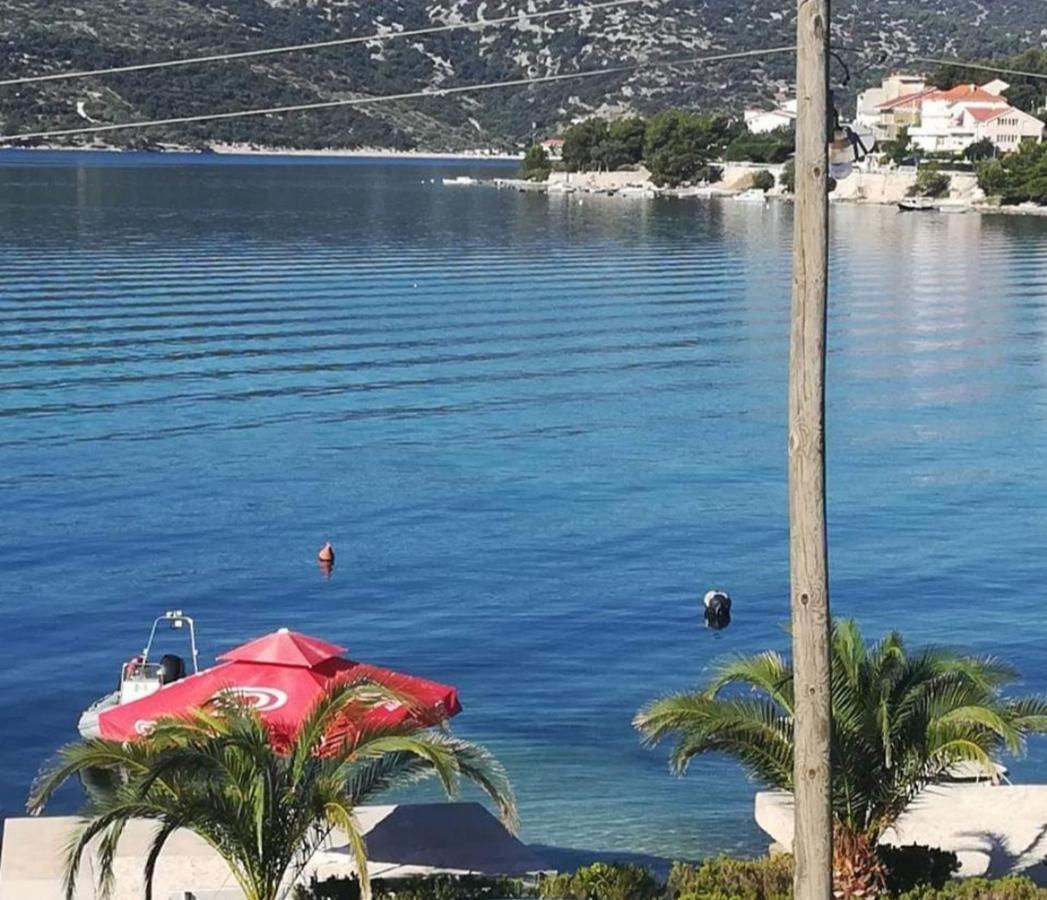 Apartman Mila Marina Buitenkant foto
