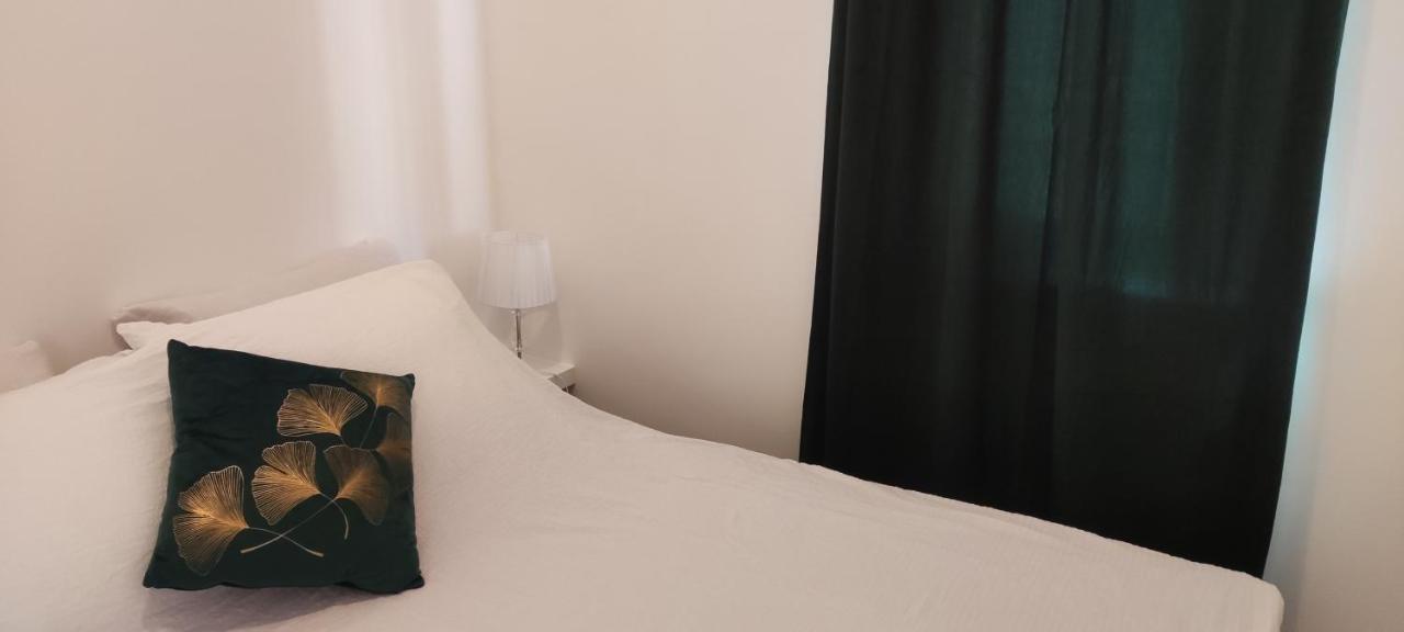 Apartman Mila Marina Buitenkant foto